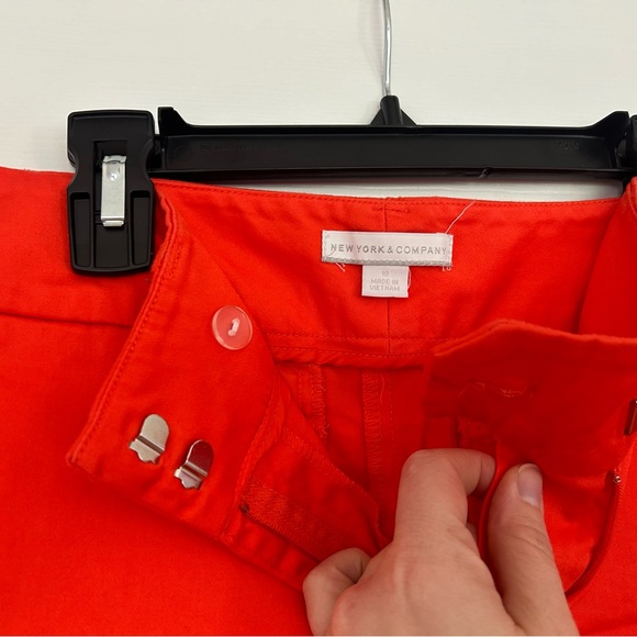 New York & Company, orange shorts - Picture 3 of 3